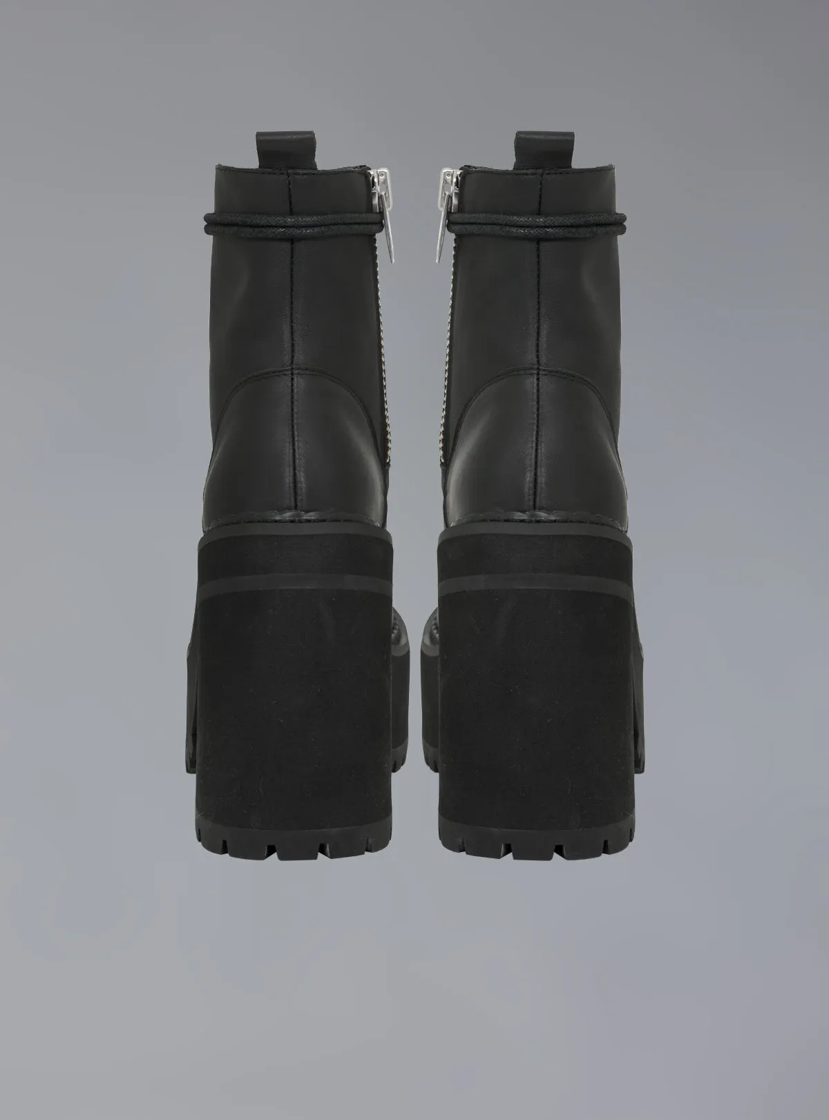 Enhanced Performance Choker Style Boot for Optimal Comfort