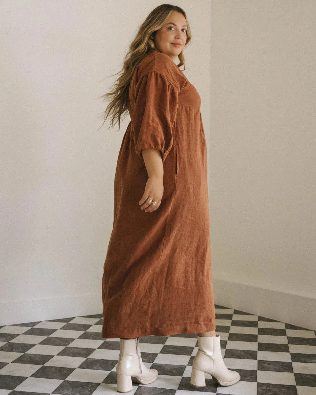 Paysanne Heritage Dress in Cinnamon Linen